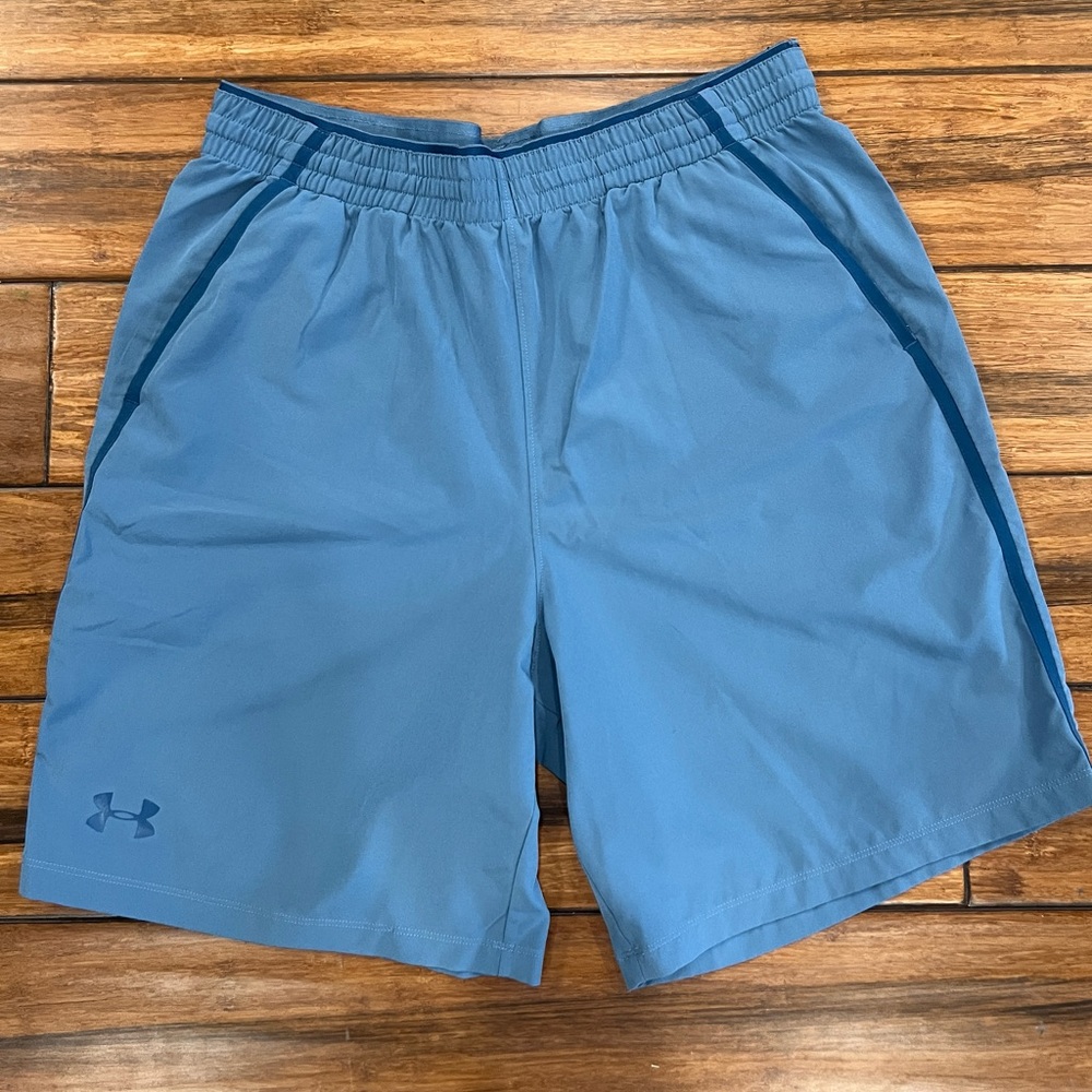 Men’s Lg Blue Under Armour athletic shorts